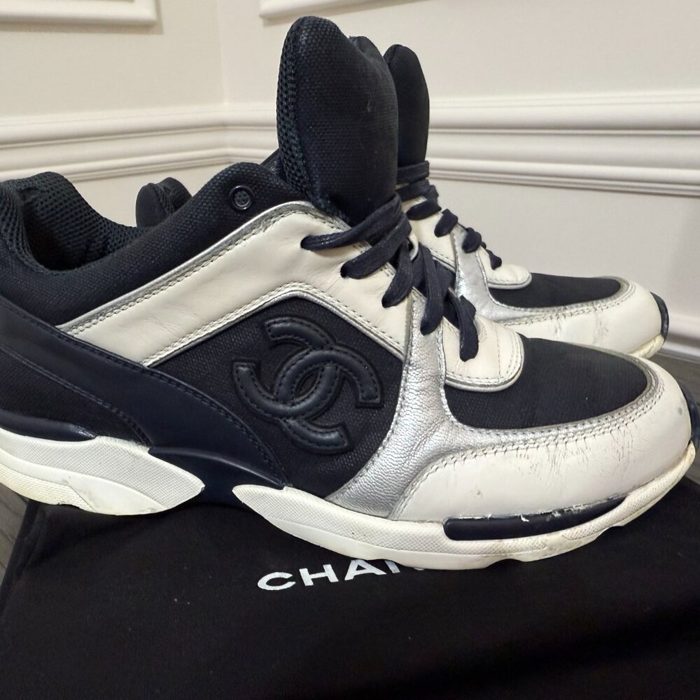Authentic Chanel Sneakers Size 37 Navy Blue - Picture 5 of 8